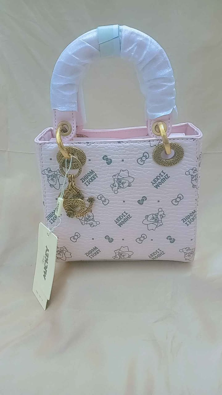 جنط فاشن درجة اولى ماركات عالمية بالتصاميم العصريه كربلاء, العراق


**إذا كنت صاحب هذا الإعلان وتريد حذفه لأي سبب، رجاءا أرسل رسالة إلى الدعم الفني**