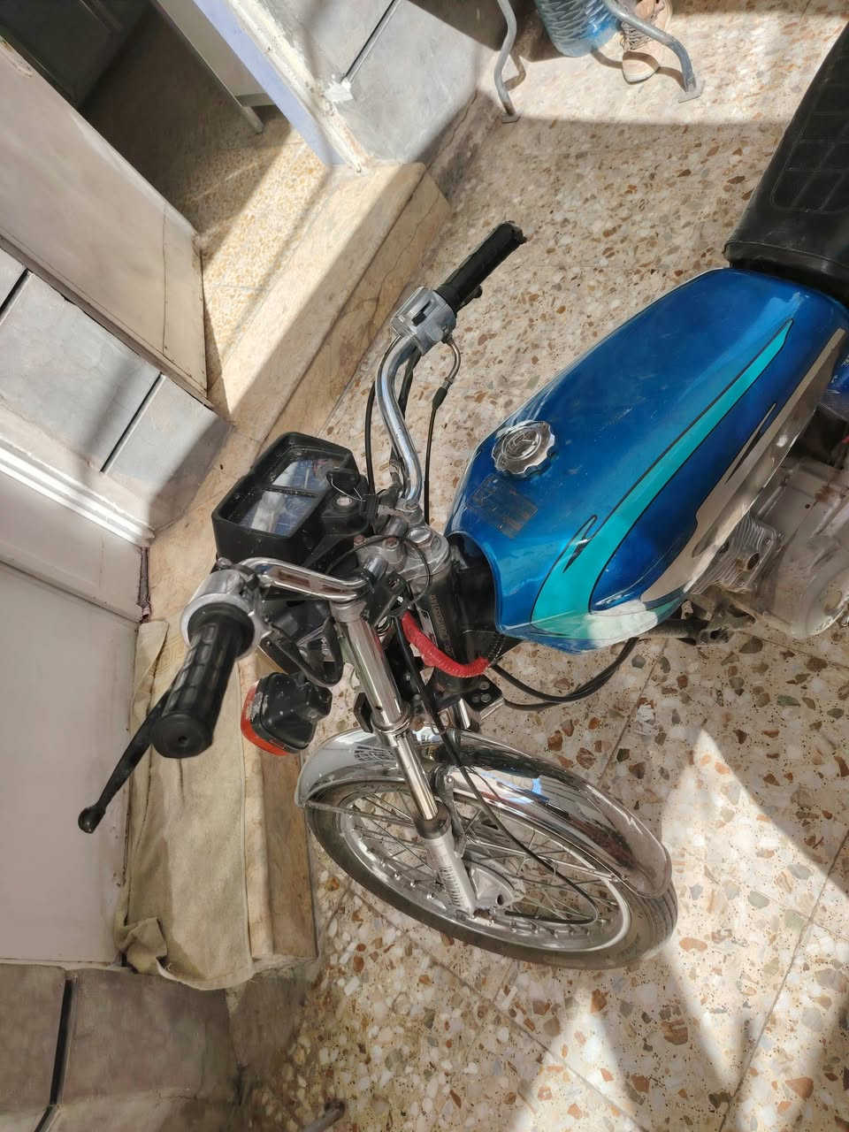 ب300  دراجه محركها  هندر واحد والله
بغداد العبيدي
***********
