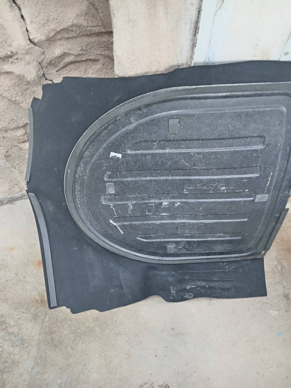 للبيع غراض النتره أمريكي موديل ١٧ دعاميه ولايتات وفرشه جنطه وبطاين جاملغ امامي وسفيفه باب السايق جديد اصليات للبيع هاتف ***********العنوان بغداد
