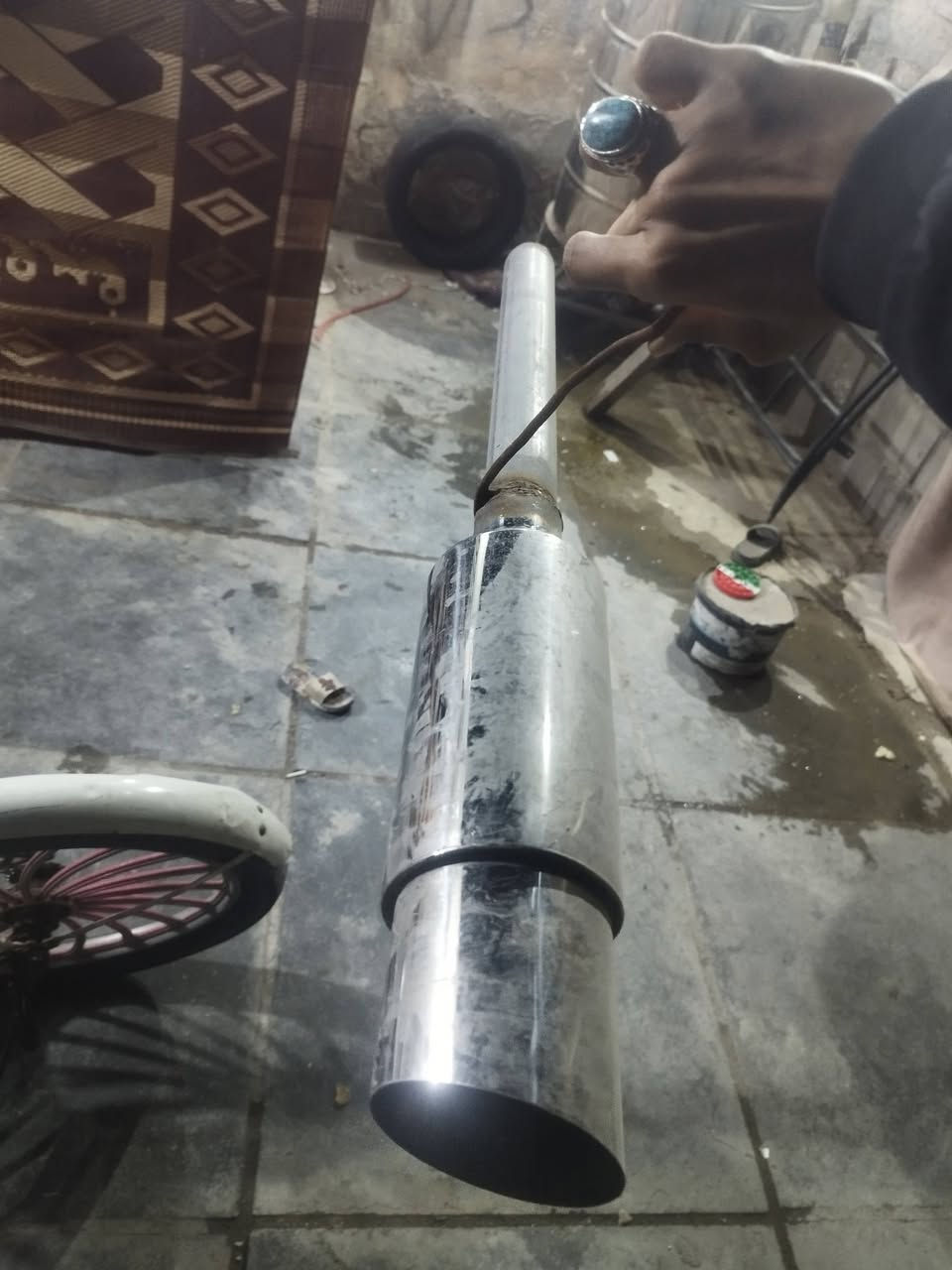 السلام عليكم صالنسر رياض صوتها رهيب كانت مشدوده على السياره عظيمه للبيع السعر 60 وبيا كاني بغداد العبيدي *********** واتساب
