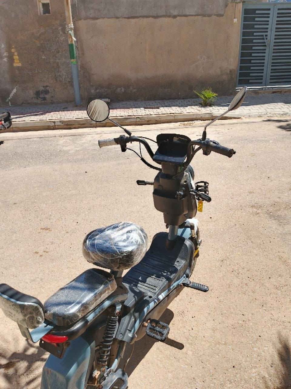 دراجه شحن حجم ١٤ بطاريات تايراته جدد شرط الشراي يتصل مكاني رميثه
‏‪***********‬‏
