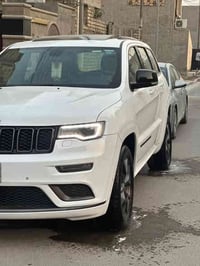 من رخصت الادمن   للبيع فقط   جيب 2020 وكالت هارلم S  رقم بغداد   اللون...