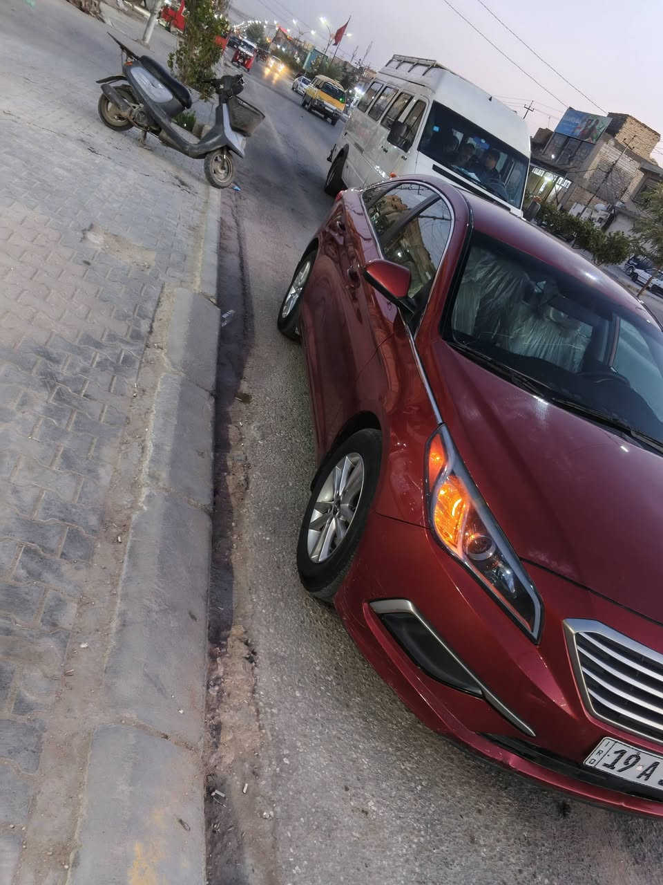 سلام عليكم سياره سوناته موديل 15جاهزه رقم كربلاء حادثه تخريب يعني سرقه 3قطع بدون شواصي  سنويه جديده بسمي السعر 120بيه مجال ***********
