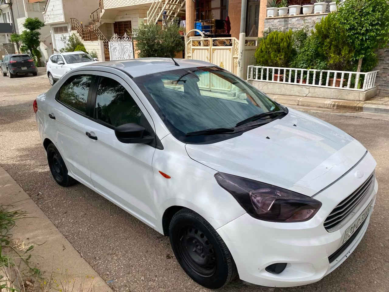 فۆرد فیگـــۆی 2018 مرغوب
سەیارەکە زۆر پاکە ماڵی دۆستە بێ مسرەف
 سەنەوی رەقەمی تازە تا 2030
بەناوی خۆمەوەیە تەنها نیو دۆسە بۆیاخ بێ ناوگرتن
ئەم مۆدێلانە مرغوبن چونکە تەپەی گێڕی نییە و مەکینە ١٦ ی چوار بستۆنن بەشەرت نەکراوەتەوە دینارێک مسرەفی نییە گێڕ بەشەرت دەبڵ گێڕ   عادی و ئۆتۆماتیک دژە خلیسک شاشە ڤۆلیۆم سەرسوکان

داوای 84  گەڵا و معامەلەی لێ ئەکەم

***********
*********** السليمانية, العراق
