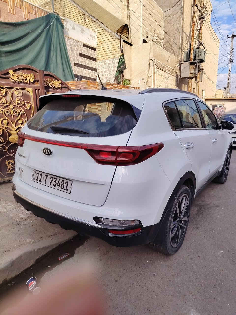 السلام عليكم
كيا سبورتج خليجي موديل ٢٠٢٠
السيارة مكفولة كفالة عامة عدة تكحيلات بلقلم بسيطة وبيها حالوب قليل
نضافتها ١٠٠٪ عليها صدر كامل جديد ومابيها اي نقص عدة المري الشفط متوقف
السيارة سويج بدون فتحة
ماشية ١٥٩ كيلو متر
مكفولة من مكينة وصدر وكير وكهربائيات ومن كل النواحي اكفلها

السعر ١٩٤
العنوان بغداد الشعب شارع الصحة
شراي اتصل ***********
