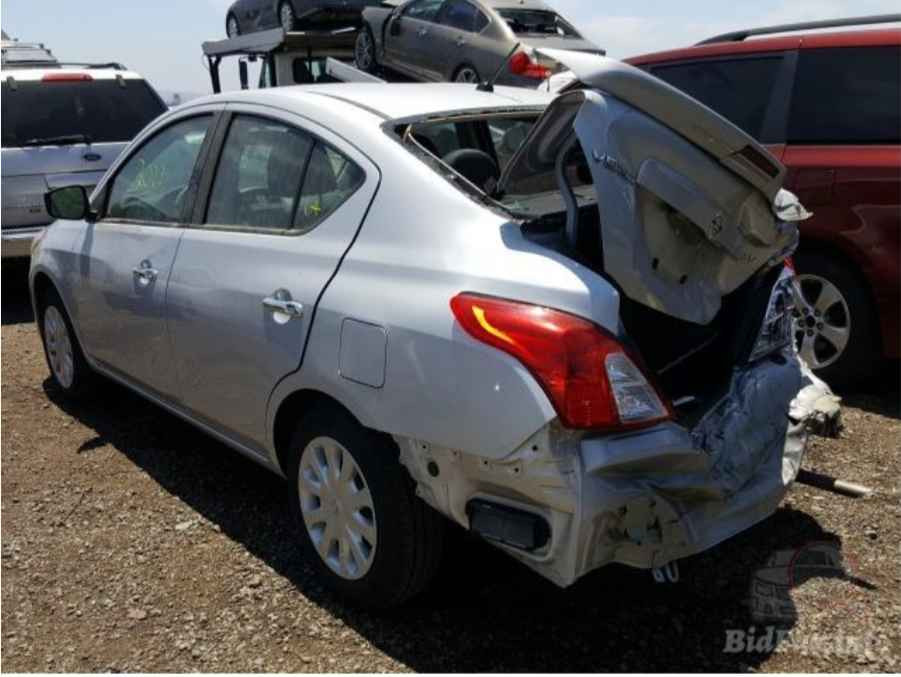 نيسان فيرسا 2019 رقم بصره بأسمي مكينه وكير وتبريد مكفولات ماشيه 70 الف ضربته بالجنطه قبق جنطه مبدل وبيه باب مبدل وبنيد مبدل ب 82 وبيه مجال للشراي *********** الشراي يتصل البصرة, العراق
