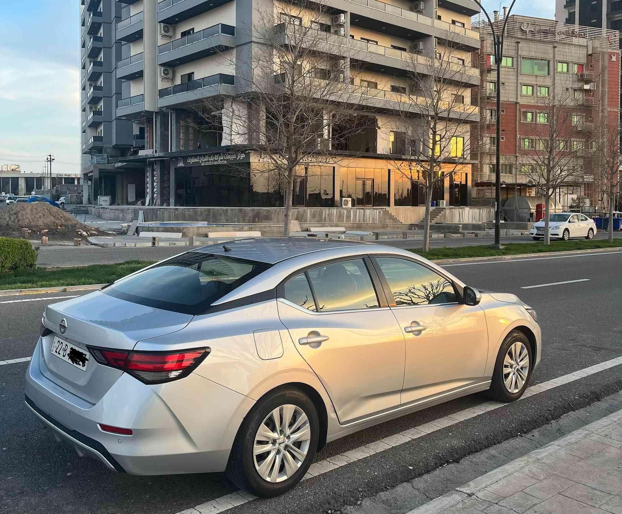 نيسان سينترا 
مواصه فات  S
موديل 2022
ماشيه  38,000 ml
رادار 
به صمه 
تحديد صورعه
خه تى جاده
360 ده ره جه حساس
سه ياره به شه رت وه پيشو پشتى كه پس 
ايرباگ سليم به شه رت 
سياره گير و مكينه به شه رت 
سعر 135 مجال
گؤرينه وه ش ده كه م 
watsapp
0751 484 60 34 أربيل, العراق
