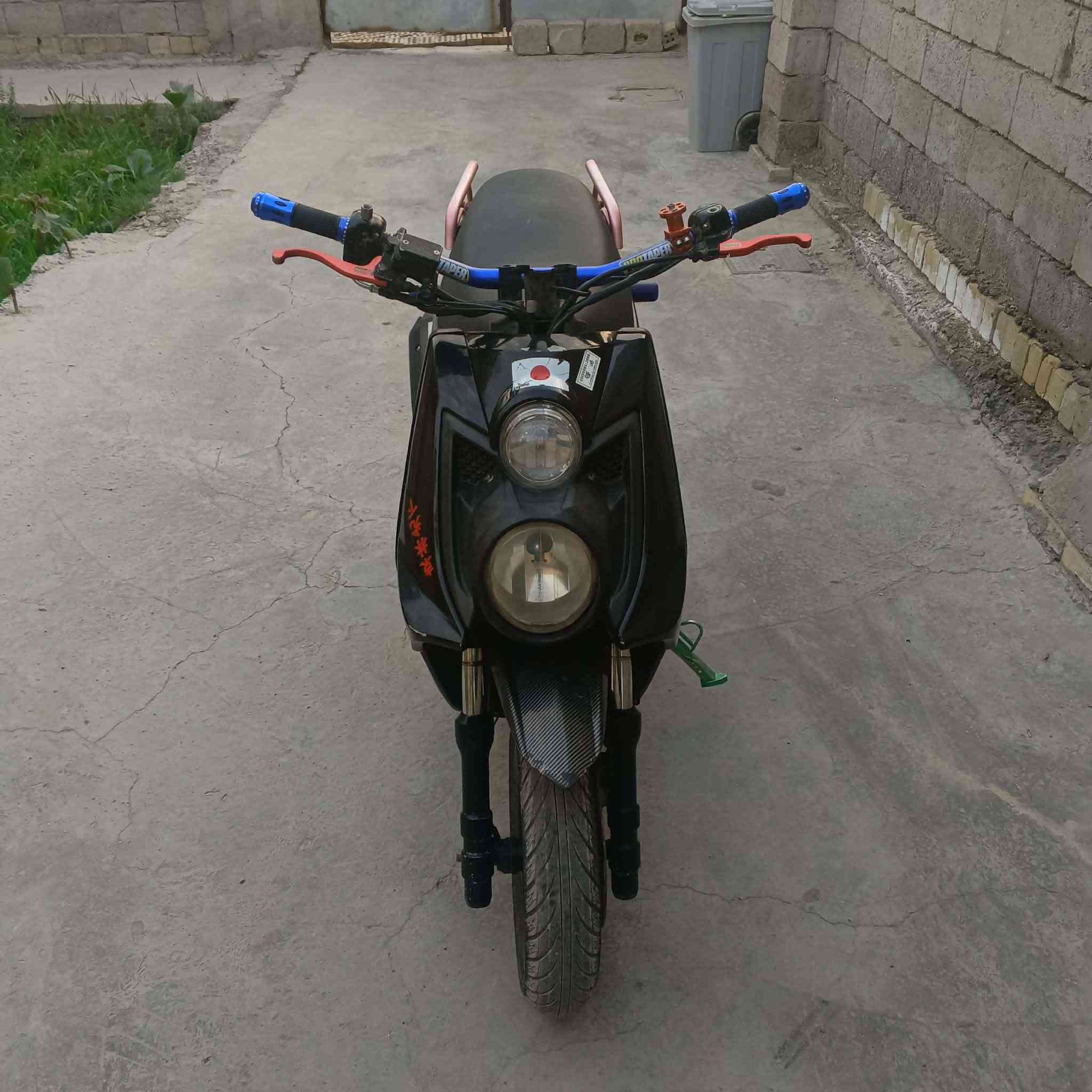 سلام عليكم شباب دراجه جبلي للبيع دراجه نضيفه كلش دراجه شلعه معدل السعر واحد 100مكاني بغداد قرب بسمايه الرقم ***********
