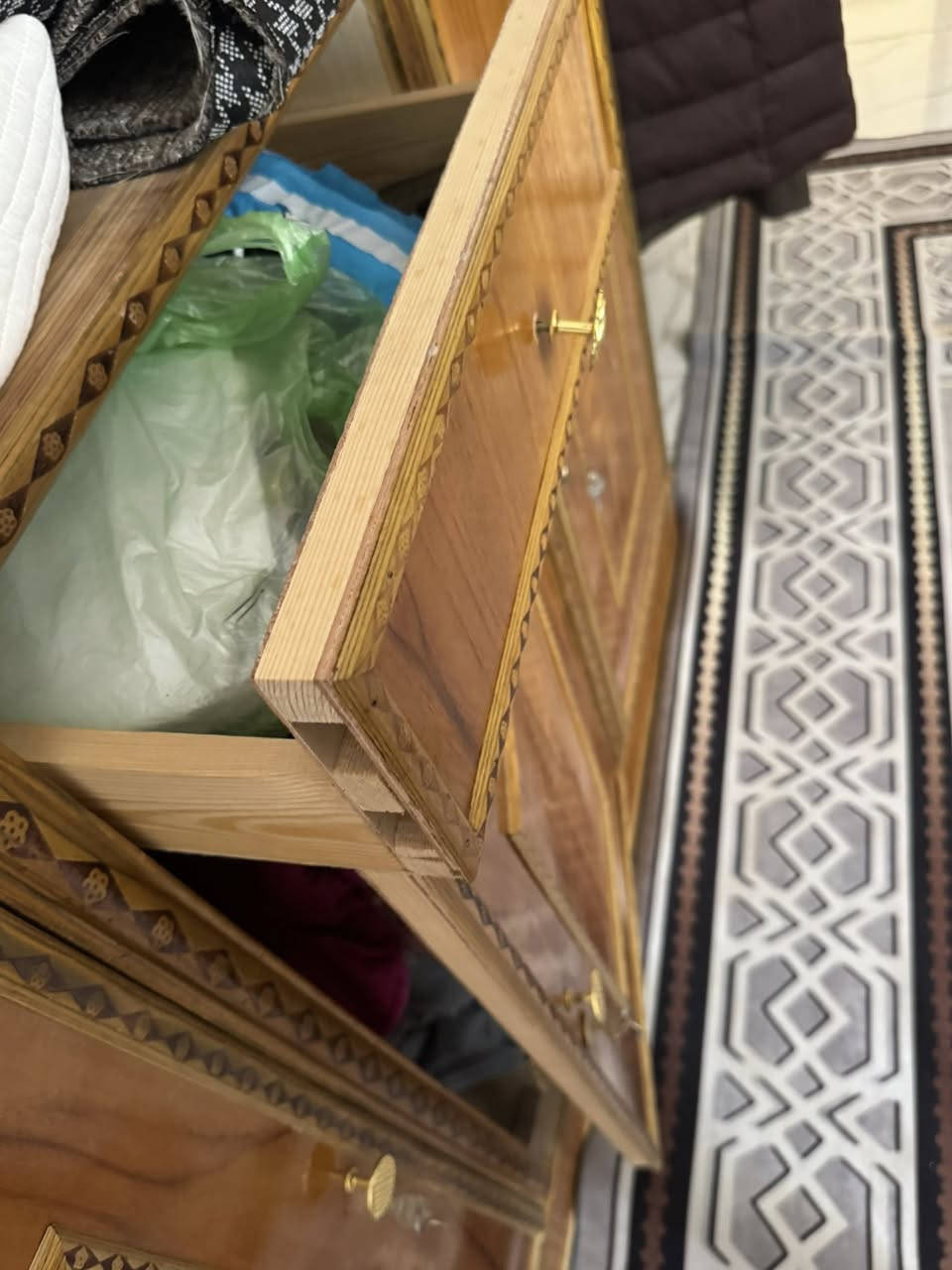 بوفيه تسكام جديده ٣ بيبان مكانه حي ميسان ب ١٥٠ وبيه مجال


**إذا كنت صاحب هذا الإعلان وتريد حذفه لأي سبب، رجاءا أرسل رسالة إلى الدعم الفني**
