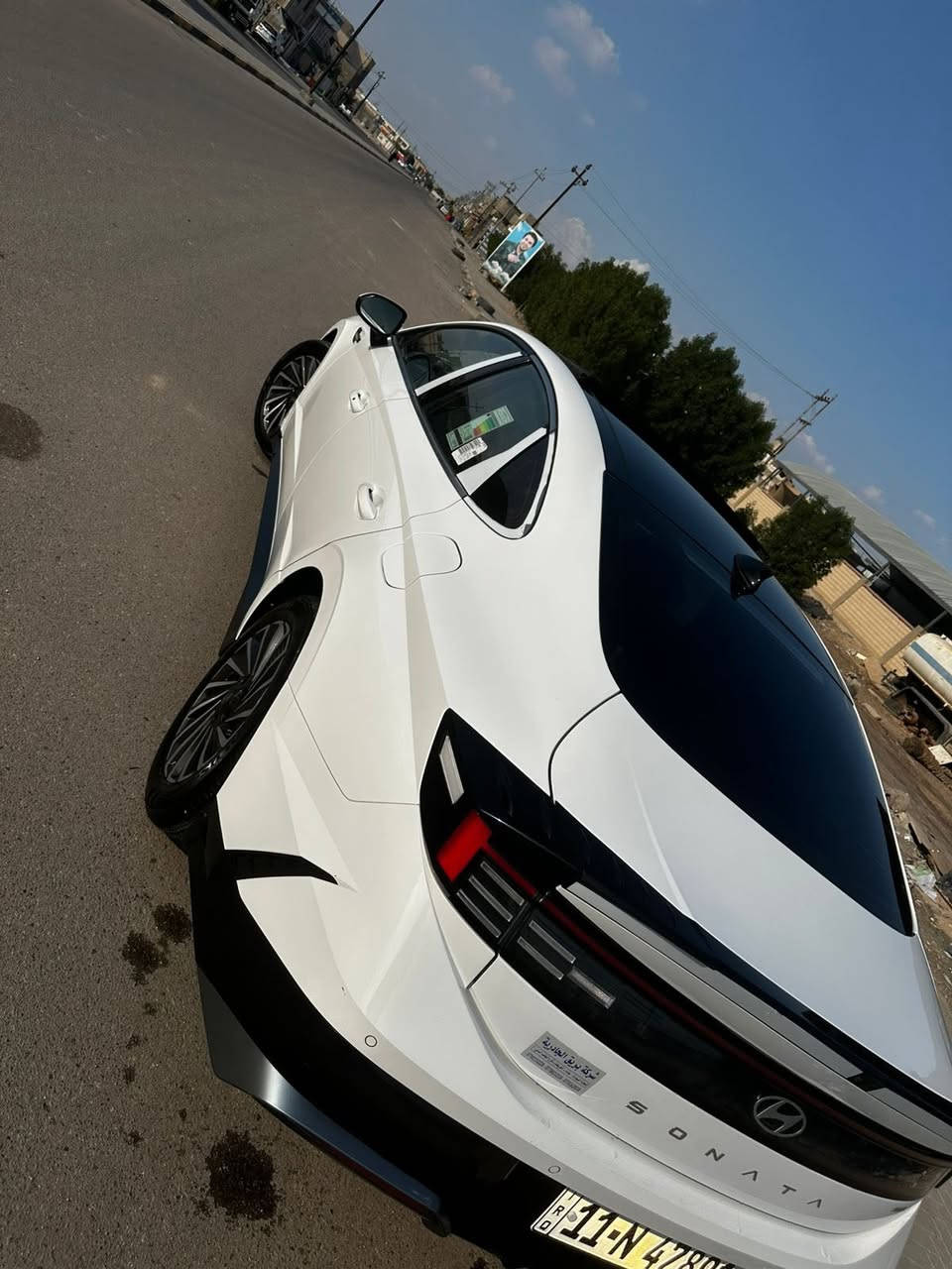 السلام عليكم 
سوناتا هايبرد 2024  ( خـليـجـي ) 
 اقساط ( نظام مقترض وكفيل ) راعيها بغداد
ماشيه ( 35 ) الف 
كفاله عامه 
فول مواصفات 1/1
حجم المحرك .. 2000 هايبرد 
بانوراما + بصمة + تشغيل عن بعد 
حساسات أمامية و خلفية 
لايت زينون + LED متصل 
بك لايت LED متصل 
دخول بصمة ذكي 
المرايا كهرباء 
هاند بريك كهرباء  
دشبول شاشة ديجيتال متصل 
شاشة Apple Car play and Android Auto 
كاميرا دوارة 
الانارة الداخلية LED ٦٤ لون متغير 
مقاعد جلد 
شفتات مقود مثبت السرعة Cruise 
المودات والاوامر الصوتية 
شاحن هاتف Wireless 
المقاعد الأمامية كهرباء 
تبريد شاشة مناخين منفصلين 
قطعتين تبريد 
أوتو هولد Auto Hold  
بردات أبواب خلفية 
تطعيم الدواخل ألمنيوم 
السعر … 215 
الكفيل بنفس البيت 
للاستفسار

***********

0787 473 0833
