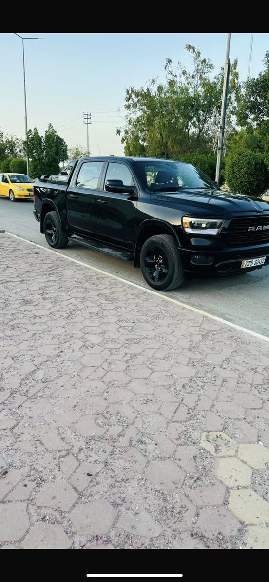 رام 24 نوعيه لارمي ماشيه 16 الف فور ويل مكينه 3/600 سته سلندر عنوان كوت سعر 315$بيه مجال بصيط
***********
