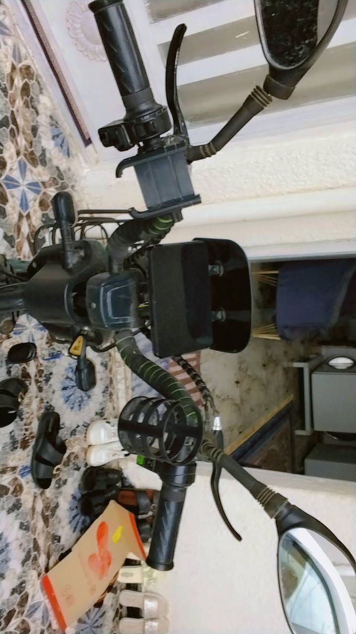 السلام عليكم للبيع بايسكل شحن موديل 2024 بايسكل نضيف بطاريات جدد تايرات جدد بس الهورن عاطل السعر 300وبي مجال ديالى بهرز  مراسلة خاص عل مازنجر


**إذا كنت صاحب هذا الإعلان وتريد حذفه لأي سبب، رجاءا أرسل رسالة إلى الدعم الفني**