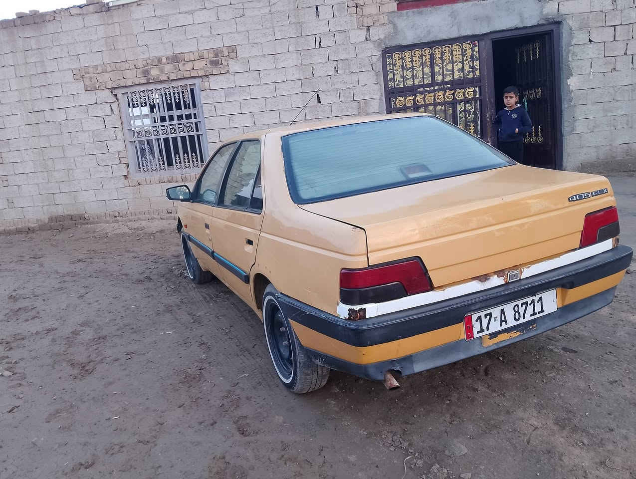 2010 مكفوله من الصبغ والتبديل تبريد ثلج محرك وكير خير من الله مصفره هيئه وغرامات السياره السنويه2028 بسمي مداور ثاني يوم السعر 32 وبيه مجال *********** بيه واتساب
