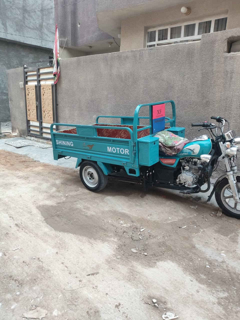 ستوته البيع 23 نقص بس باتري مابي شحن السعر 2 و200 كهربائيات كله شغال اوراق صولي كبال يم مكتب حسين


**إذا كنت صاحب هذا الإعلان وتريد حذفه لأي سبب، رجاءا أرسل رسالة إلى الدعم الفني**