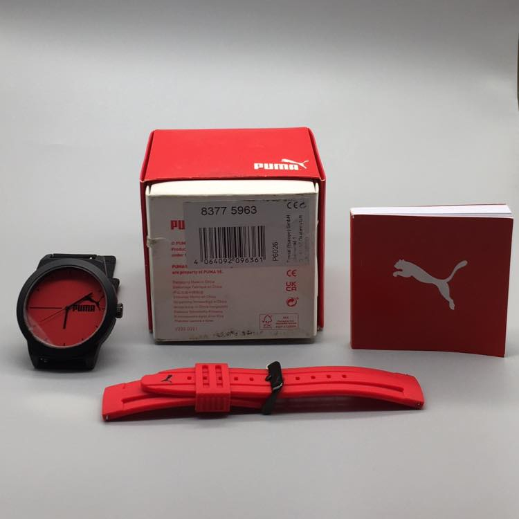 ساعه PUMA وكاله اورجينال نضافة 100‎%‎

حركة كوارتز بثلاثة عقارب بمينا بلون احمر غير لامع مع عقارب بلون الاسود على شكل عصا وسوار سيليكون احمر

قطر الهيكل 46 ملم

سُمك الهيكل 11 ملم

مقاومة للماء حتى عمق 30 مترا

غير مستخدم

———————————————-

يوجد توصيل 🚚 ( بغداد - محافظات العراق )

☎️رقم الهاتف : ***********

للحجز - دايركت
