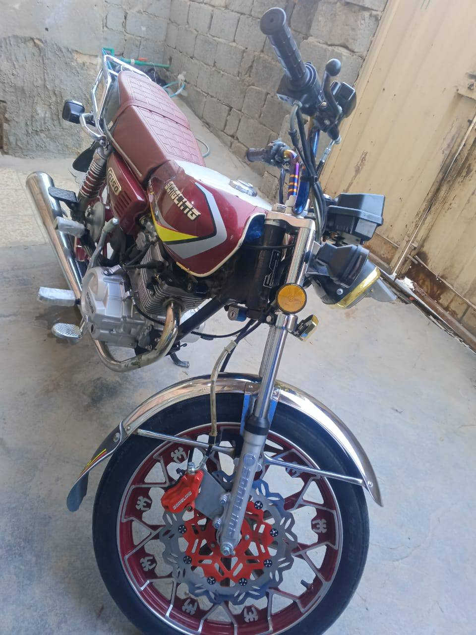 السلام عليكم  سيفانه 5 كير للبيع موديل 2025 مكينه 200
مكينه  جديده الدراجه نضيفه جدا السعر 650 وبيهه مجال 
مكاني كربلاء الرقم    ***********     (أوراق سكنر)
