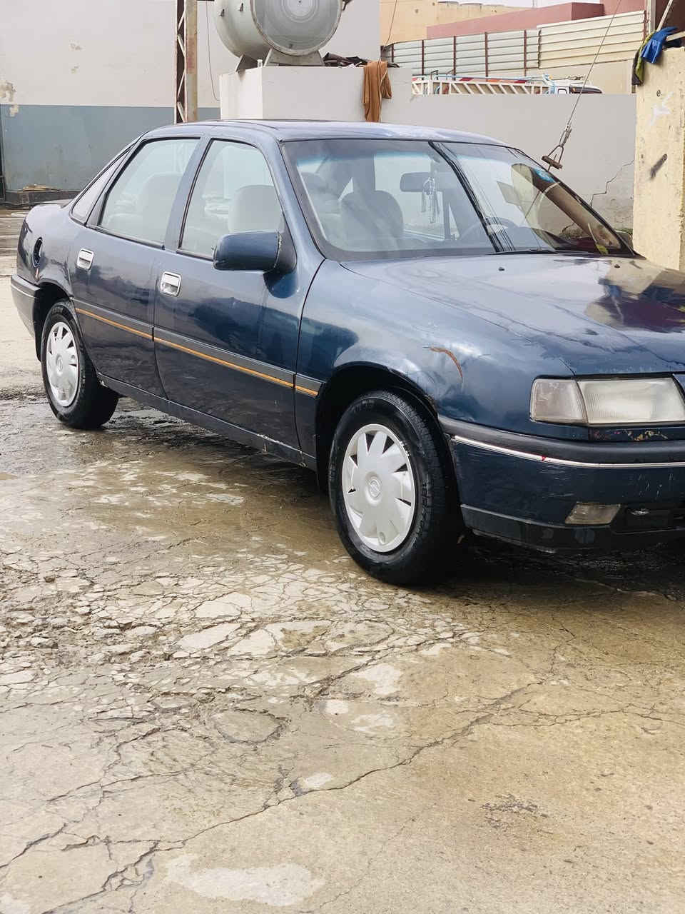 فكترا حجم16 فول عادي 
موديل 1991
رقم الألماني جديد نينوى 
رقم ‭0771 825 6414‬
عنوان موصل جديده
