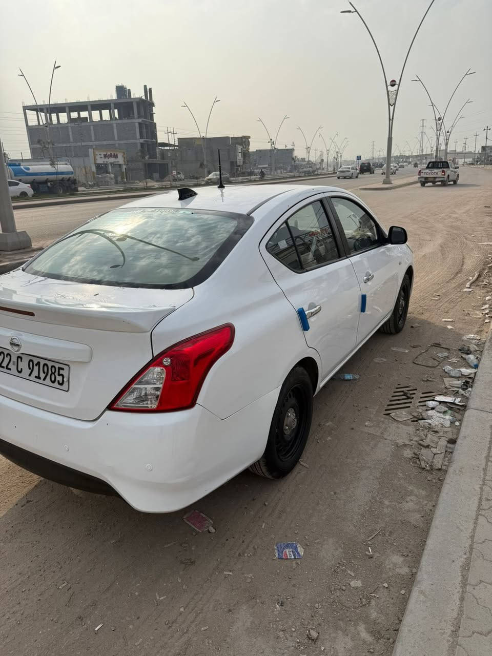 سلام عليكم نيسان سني مديل 24 ماشيه 75 بيهه قطعتين بارد  والباقي كفاله رقم اربيل باسم شركه السعر 125 وبي مجال العنوان بصره جزيره للاتصال ***********
