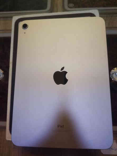 سلام عليكم ايباد 10 ابل لجهاز نضيف كلش مابي اي ضرر ذاكره 64 نموجذج M السعر 350 وبي مجال قليل ملاحضه شاحنه وكارتونه كاملات مكاني بغداد المشتل، رقمي ***********
