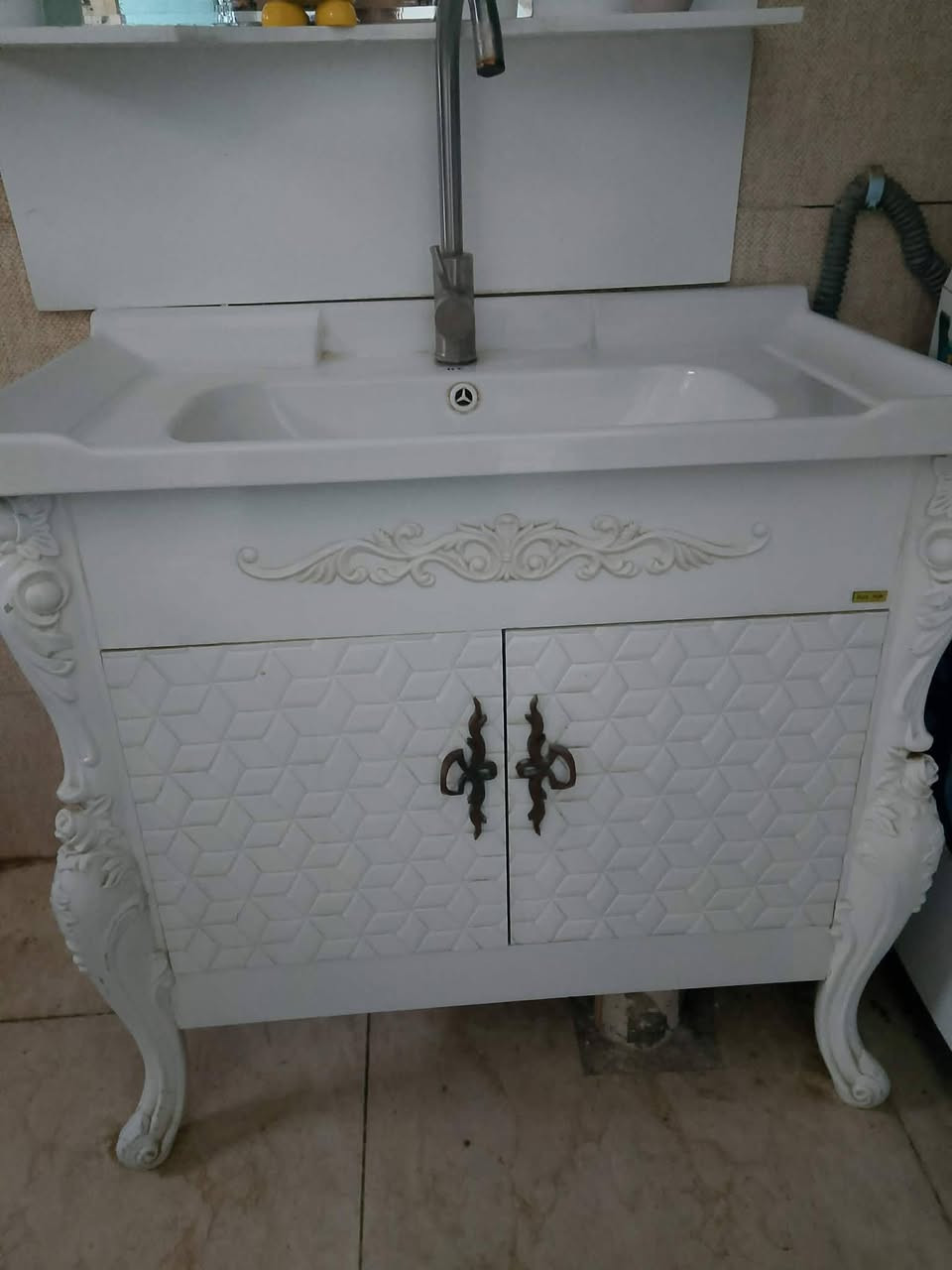 مغسله نضيفه مابيها شي بس هاي لمرايه فطر واضح بصوره 70 شراي خاص


**إذا كنت صاحب هذا الإعلان وتريد حذفه لأي سبب، رجاءا أرسل رسالة إلى الدعم الفني**