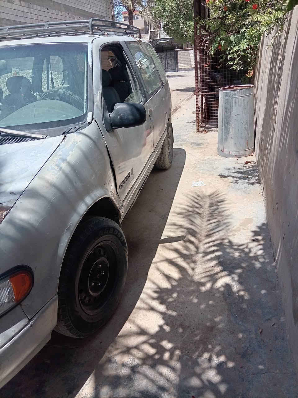 السلام عليكم ورحمة الله سياره نيسان كويست السعر 18ورقه الماكن ديالى بعقوبة  الاتصال ع ***********
