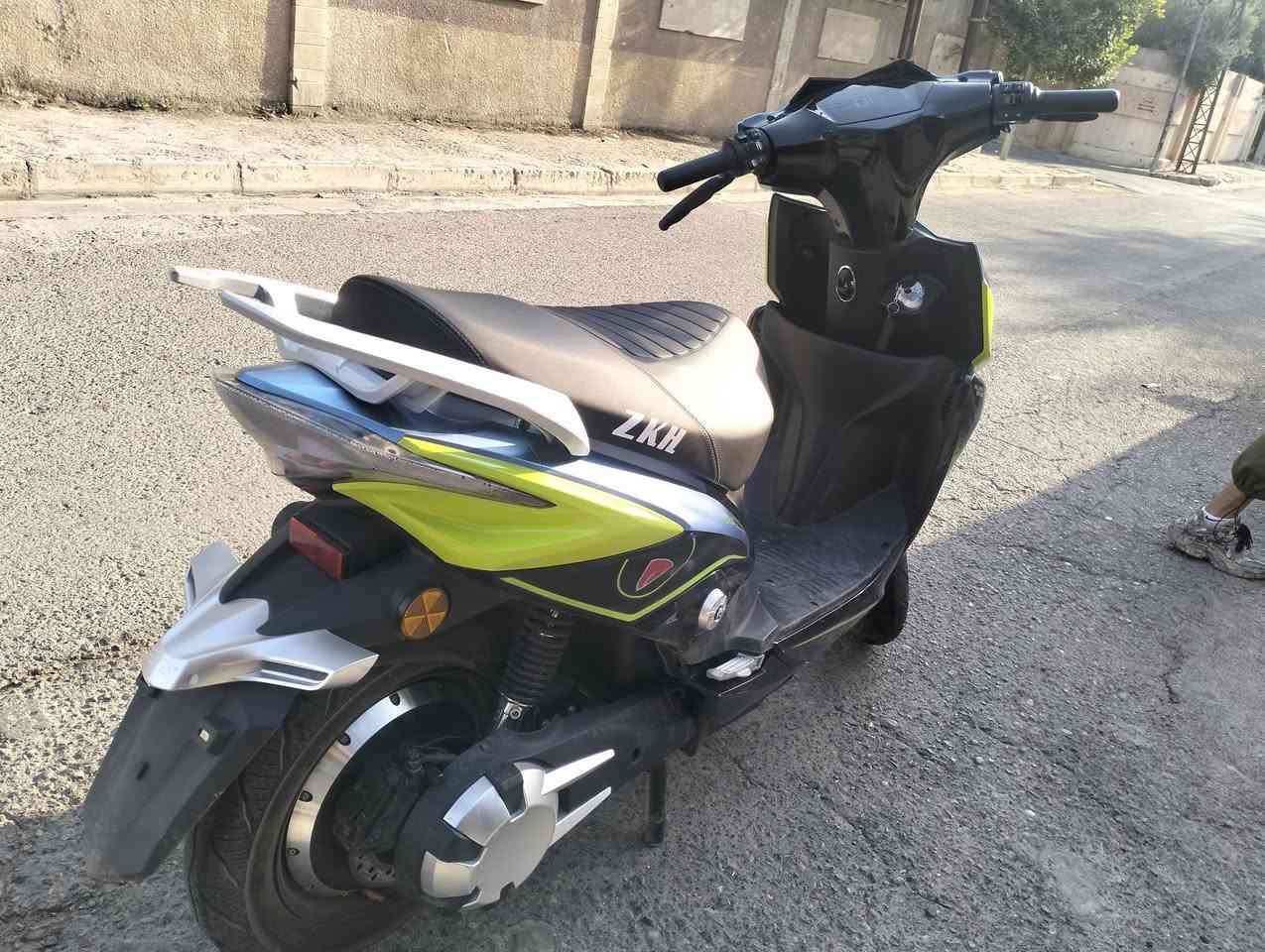 ماطور لياما رياضي  للبيع  6بطاريات الملف فوك 2000  مستخدم 13يوم فقط جديد  سعر مليون ومتين وبي مجال هاي صورت الوصل موجوده ***********
