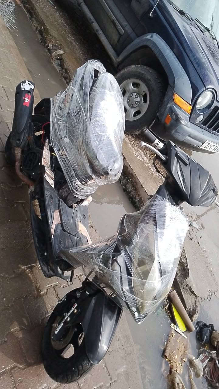 سلام عليكوم عندي هاي درجه لل بيع ماكس كهربائية كله شغال سلف يشتغل  لاصرف ولا بخار محرك فول نشط  مكاني كركوك *********** سعر 200 الي مو شراي لايكتب رجاء وتحياتي عله كروب
