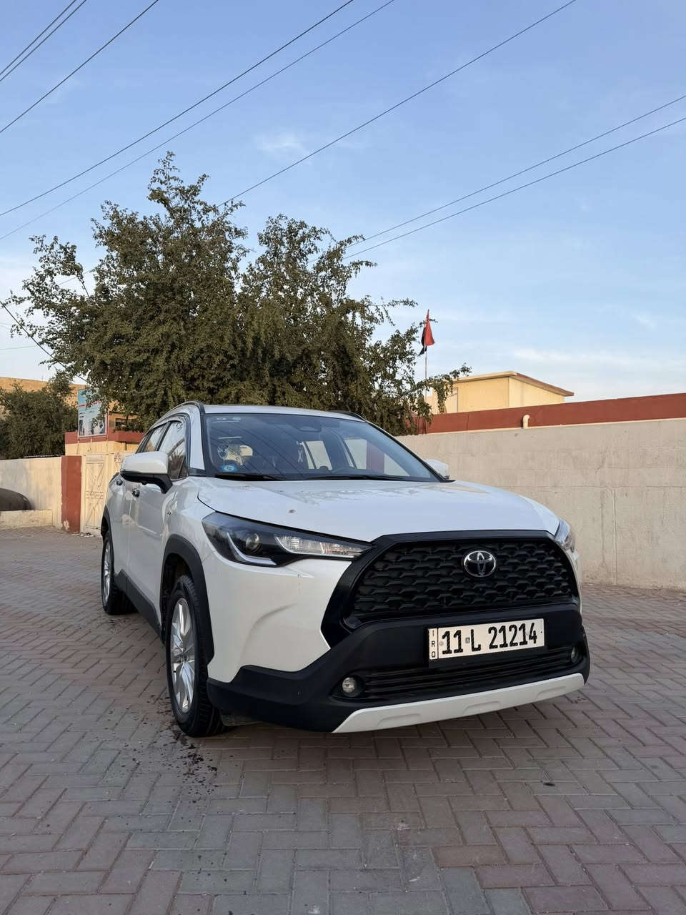 سلام عليكم
كورلا كروس 2025 هايبرد
سياره جديده مكفوله كفاله عامه
ماشيه 2 كيلو فقط
فول مواصفات اربع كامرات 
داخل احمر جلد
فتحة سقف
رقم بغداد بأسمي 
السعر 27,500 عراقي
رقم الهاتف***********
عنوان بغداد الكرخ
