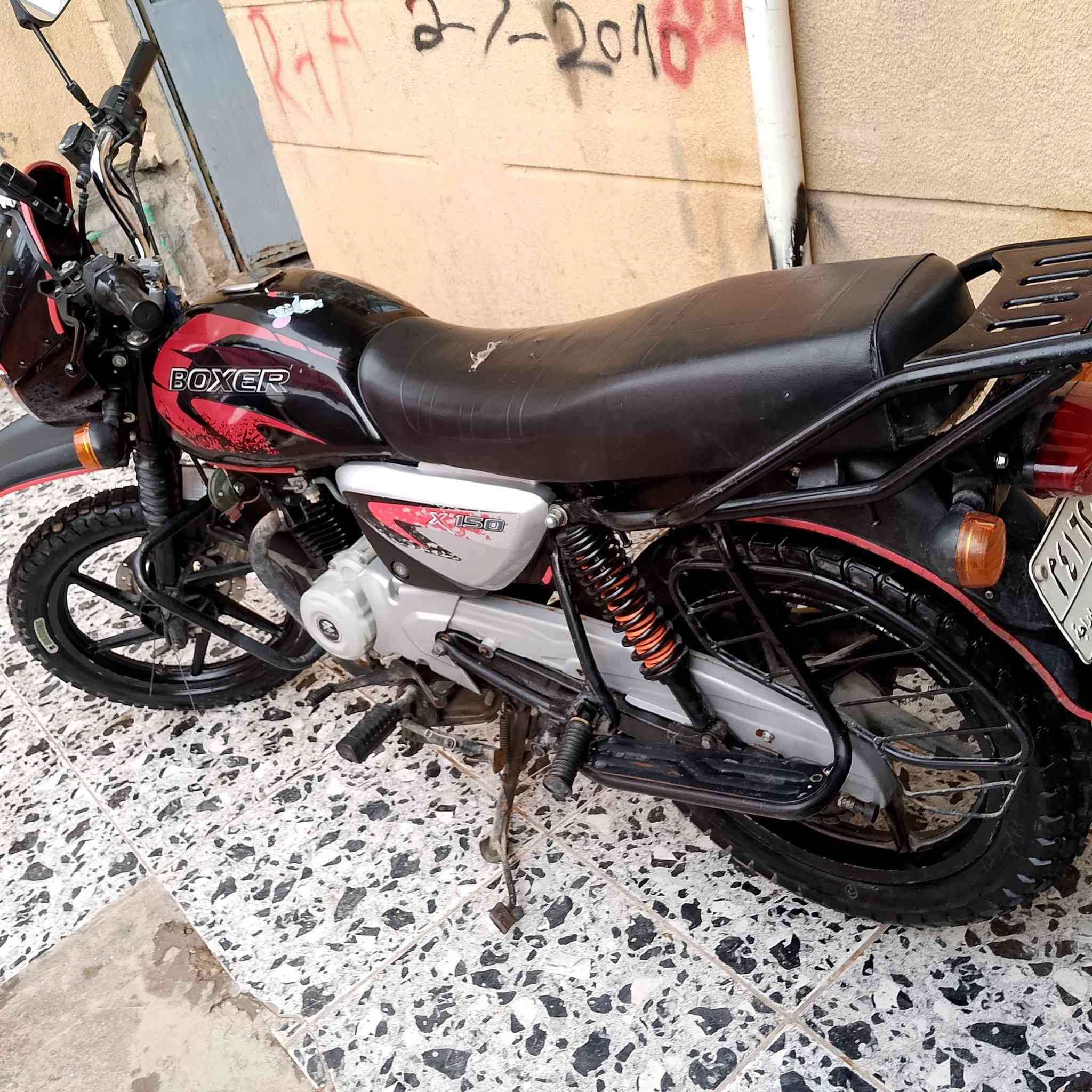 سلام عليكم بوكسر جبلي موديل 22
مرقمه تحويل شوكت متريد نضيفه كهربائيات كامله برغي مابيهه نقص سعر مليون 750 وبيهه مجال لشراي خاص موجود وتساب ***********
