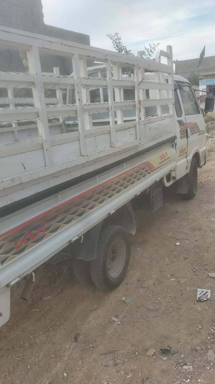 كيا حمل بنكو موديل 95
مكينه وشاصي وكير واكسل خير من الله 
رايدها 53-وبيها مجال بصيد 
***********
