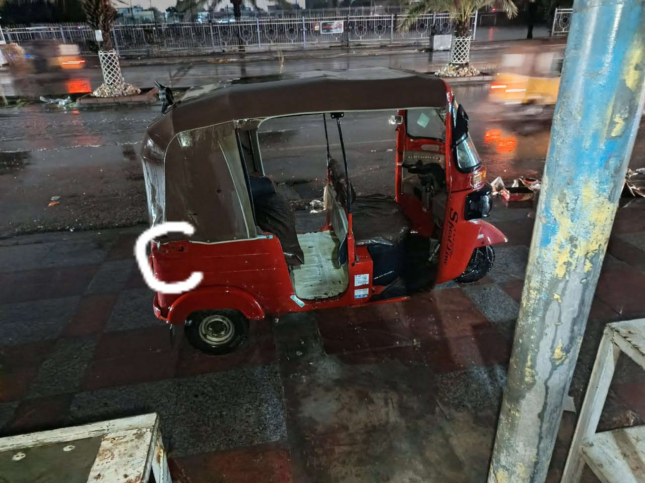 ١٨ شهر ١١ رقم انكليزي كربلاء مكان تكتك بغداد الشعله مصبوغه عام جماليه وكلشي موضح بالصورة 
مناسبه خابر ودلل ***********
