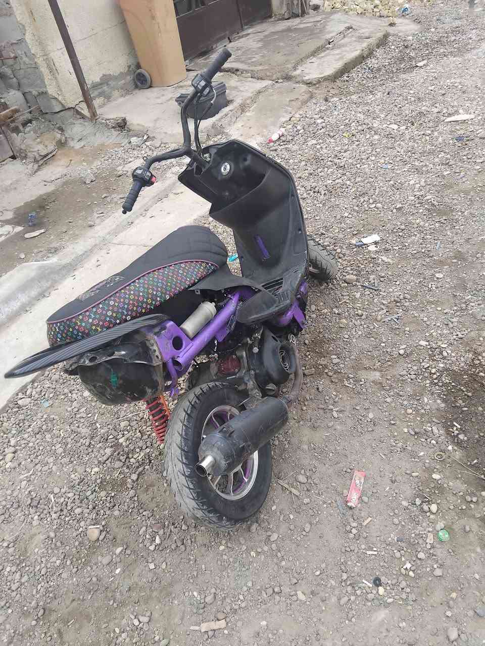 اسلام عليكم ماكس عدله مال لعب للبيع شغاله سلف مزوده رياضي كلش حلوه تحب ترتيب بسيط على ايدك اخوان سعره 300  وبيه مجال عنوان بغداد زعفرانيه رقمي ***********
