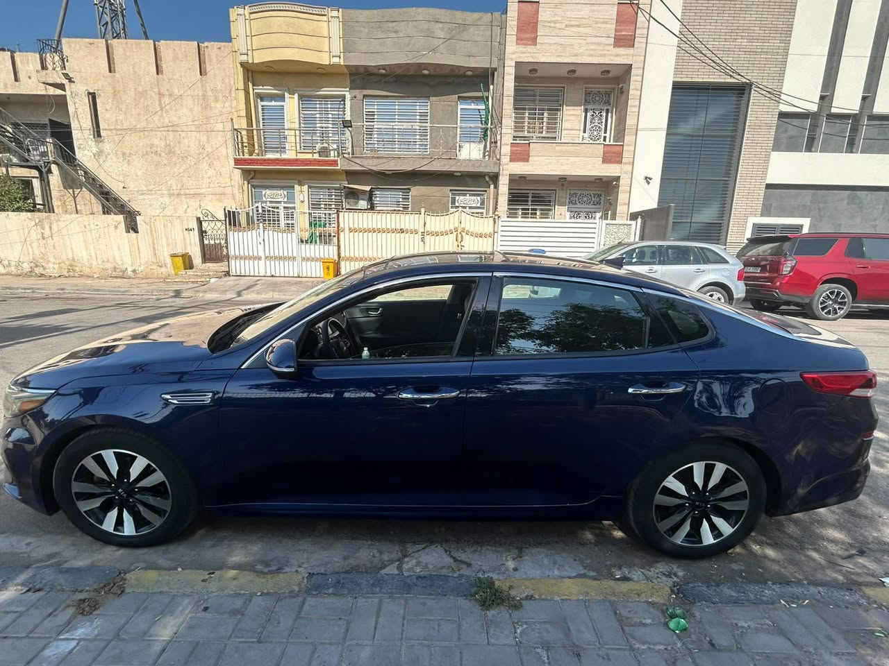 السلام عليكم
اوبتيما موديل ٢٠١٩ رقم بغداد
 سياره وارد امريكي ضرر مثل ما موضح بالسونار 
محرك ٢٤٠٠
تبريد ثلج 
سياره  جاهزه 
بانوراما  
سنويه ب اسمي  تحويل مباشر 
معروضه ١٢٥ وبيها مجال شراي يتصل 
رقم ‭***********‬
مكاني بغداد السيديه
