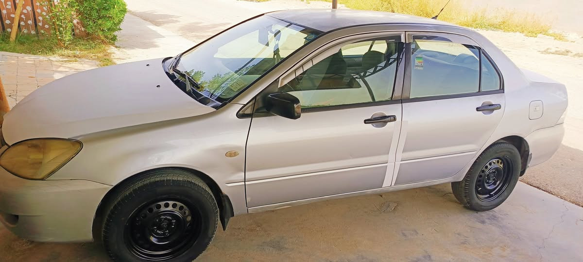 سلام عليكم
ميسي بوشي لانسر موديل 11 البيع

رقم بغداد بسمي بيها ثلاث قطه صبغ 

كير محرك نضيف سعر ٧٢ بيها مجال بسيط @الجميع
الاستفسار هاتف الرقم *********** مكان ديالى
