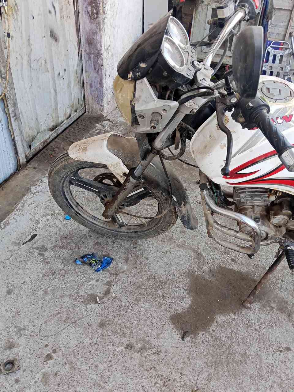 السلام عليكم 
ماطور سنكي عالي للبيع للاستفسار الاتصال ع الرقم ***********
مكاني الضلوعيه
