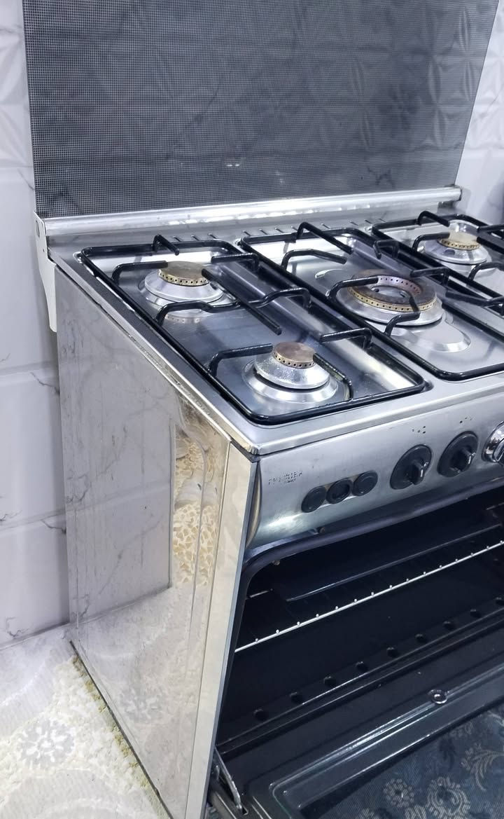 طباخ عراقي السعر 160 ألف 
طباخ عراقي نظام بوري قياس 80 *55 شغال فرن شغال بلادي وضع شركة بدون اي تصليح عيون بواري شركه العنوان موصل جانب الأيمن للاستفسار
***********
***********
