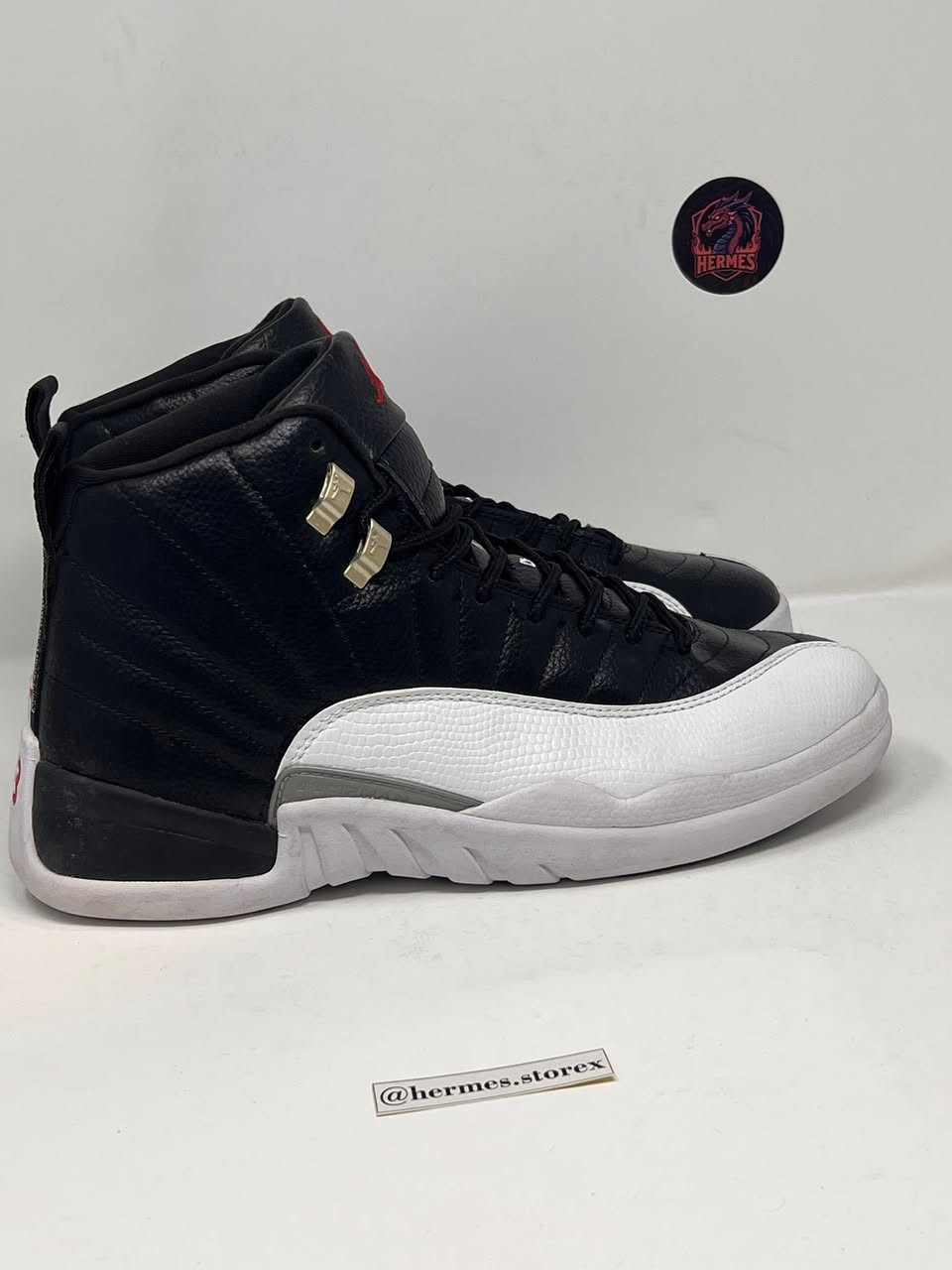 Nike Jordan 12
الحجم:45(29سم) 
  الوصف: باله فيتنامي نظافة ممتازه ، جلد طبيعي ، ارضيه كاربون، كشخة او لجماعة كره السلة

السعر: 35   الف دينار عراقي.

🚚 يوجد توصيل لجميع المحافظات وجميع المناطق في العراق

ادخل انستا شوف القطع القويه المتوفره 
https://www.instagram.com/hermes.storex?igsh=MTQwdWQ4OTZ1YmxoMg%3D%3D&ut


**إذا كنت صاحب هذا الإعلان وتريد حذفه لأي سبب، رجاءا أرسل رسالة إلى الدعم الفني**