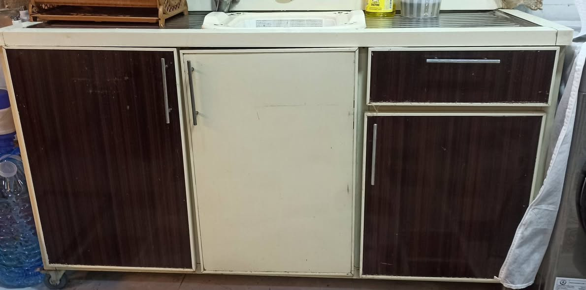 كاونتر للبيع مستعمل نظيف ونوعية المنيوم جيدة جداً 
السعر 250 الف ومجال


**إذا كنت صاحب هذا الإعلان وتريد حذفه لأي سبب، رجاءا أرسل رسالة إلى الدعم الفني**