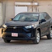 تويوتا رافور 2024 LE AWD بجم و خلفى سياره كبس بلادى 💯 حادث خفيف : فقط ...