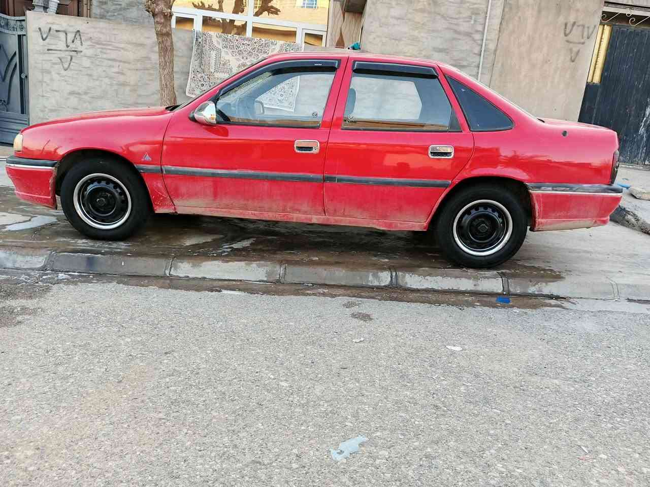 ***********
***********

ئۆپڵ ڤیکترا مۆدیل ١٩٩٣ سەنەوی ئەوەلیات مەکینە ١٦ قایشپان گێڕو مەکینەو گرایشەفت و گەرمی بەشەرت بێدەعم بێلێدراوی زۆر توندو تۆڵەو نمونەیە لە جوانی سعر ٢٥ گڵا کەمێ مەجال 

ناونیشان چمچماڵ
