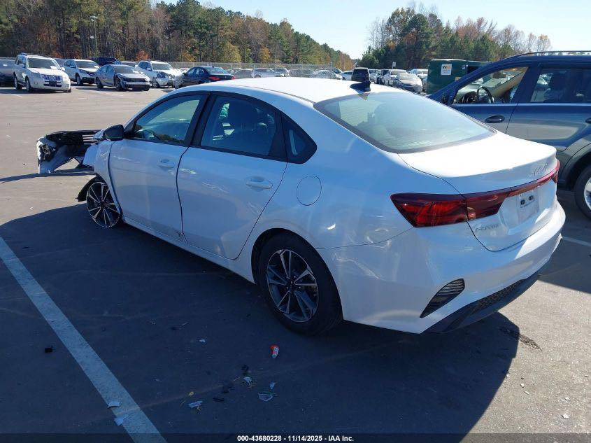 لاتنسى المتابعة للصفحة ليصلك كل جديدنا

السلام عليكم 🫡 
للبيع فقط
كيا فورتي
موديل 2024
نص فول 
فئة ( LXS )
محرك 2.0  دوش
حادث واضح بالصور 
السعر الى الميناء ( 105 )ورقه 

للتواصل متوفر فقط ( اتصال + واتساب)
***********
