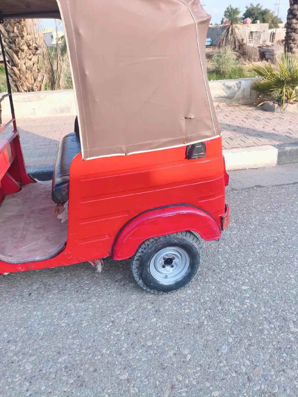 سلام عليكم تكتك لبيع موديل 20تكتك بيه صفحه معجون تكتك حلوه مال جناي كبل لشارع اوراق شاكر سعر 4700وبيه مجال قليل  لشراي ***********
