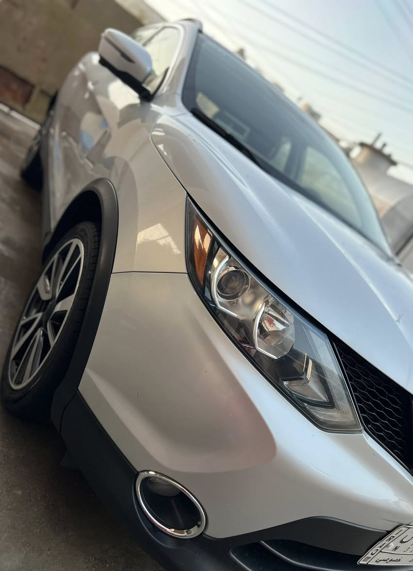 🚗 للبيع 

نيسان روج 2017 

•   🛣️  المسافة المقطوعة    - 67الف 
✅ المواصفات : 
🔹 كلين تايتل – بدون أي ضرر نهائياً
🔹 محرك 4 سلندر 2000 سي سي اقتصادي وقوي
🔹 ويل 19 إنچ
✔️مقاعد جلد اصلي 
✔️هيترات مقاعد
✔️هيتر استيرن
✔️نظام ايكنمي اقتصادي
✔️ أربع كاميرات 360 درجة
✔️ تشغيل بصمة
✔️ كرسي السائق كهرباء
✔️ شاشة وسطية كبيرة
✔️ نظام ملاحة
✔️ بلوتوث + USB
✔️ تحكم من الستيرن
✔️ مثبت سرعة (Cruise Control)
✔️ نظام مانع الانزلاق
✔️ نظام الثبات الإلكتروني
✔️ حساسات أمامية وخلفية
✔️ رادار تنبيه النقطة العمياء
✔️ رادار خروج عن المسار
✔️ رادار أمامي مانع تصادم
✔️ أوتو هولد
✔️ فرامل يد كهرباء
✔️ مكيف أوتوماتيك ثنائي
✔️ مرايا كهرباء قابلة للطي
✔️ إنارة LED أمامية وخلفية
✔️ دخول ذكي بدون مفتاح
✔️ صندوق واسع + مقاعد خلفية قابلة للطي
✔️سبير كبير منازل
للاستفسار الاتصال ***********
السعر 150$وبيها مجال
