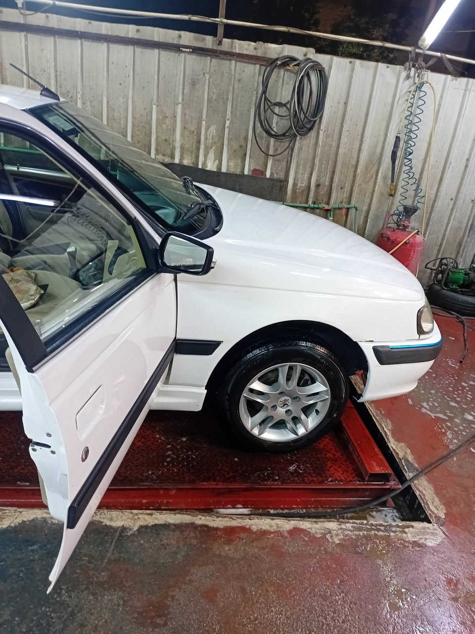 شباب بارس للبيع استقطاع مباشر
موديل 23 السياره ماشيه ١٠٠الف مكان السياره بغداد 
60 بيهه مجال بسيط جدا السياره بسمنه وكاله واتعهد بل تحويل 
للستفسار ***********
