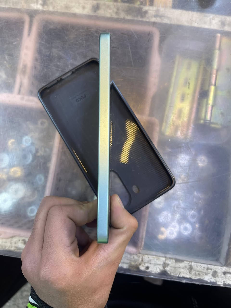 بوكو x7برو 256جيجا الذاكرة الداخلية 12+12 شاحنة 90 واط ذاك اليوم اخذتة كامل ملحقاتة 120 فريم بالبوبجي مكاني بغداد الامين الثانية *********** السعر 325الف
