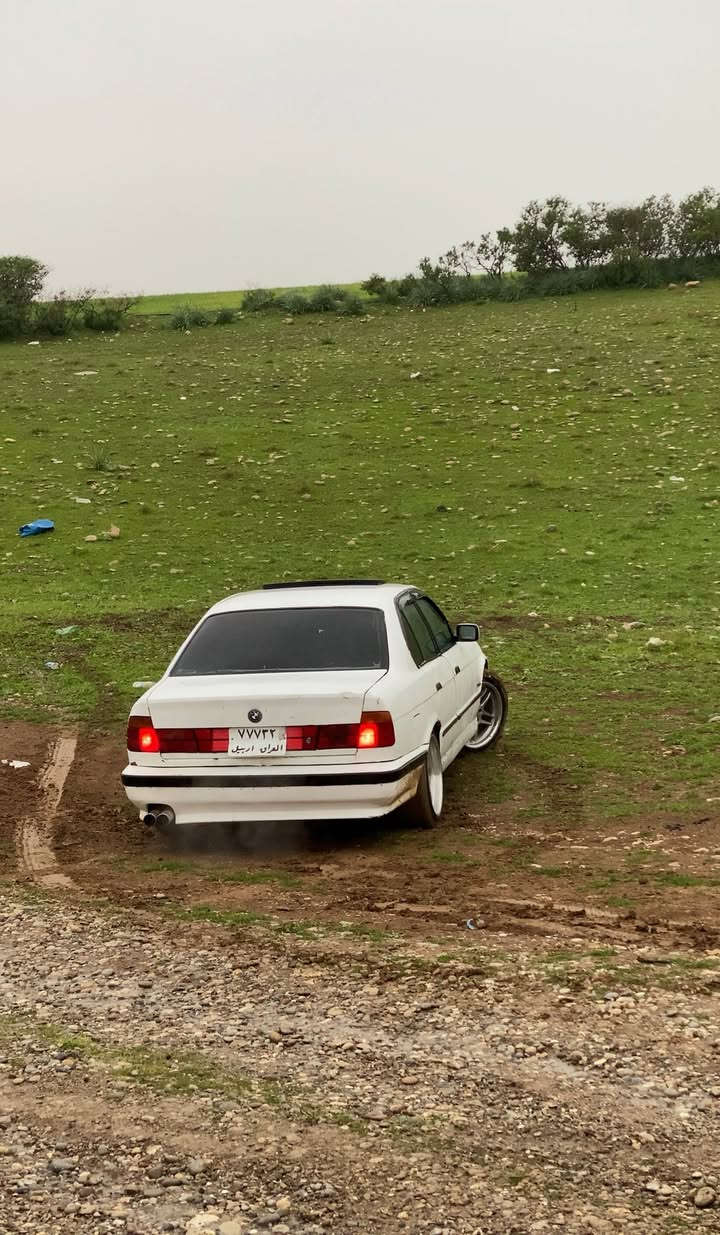 بەناوی خوای گەورە بیئێم سعر 28وەرەقە مۆدیل1993مەکینە 520دەبل دیجیتەل بەتامی25 سەیارەکە سبوغ عامە ئەولیاتە گێڕو مەکینە بەشەرت  وەرگەران بڕانەوە هەموی بەشەرت موشتەری تەلەفۆن بکە  *********** ئادمین❤️
