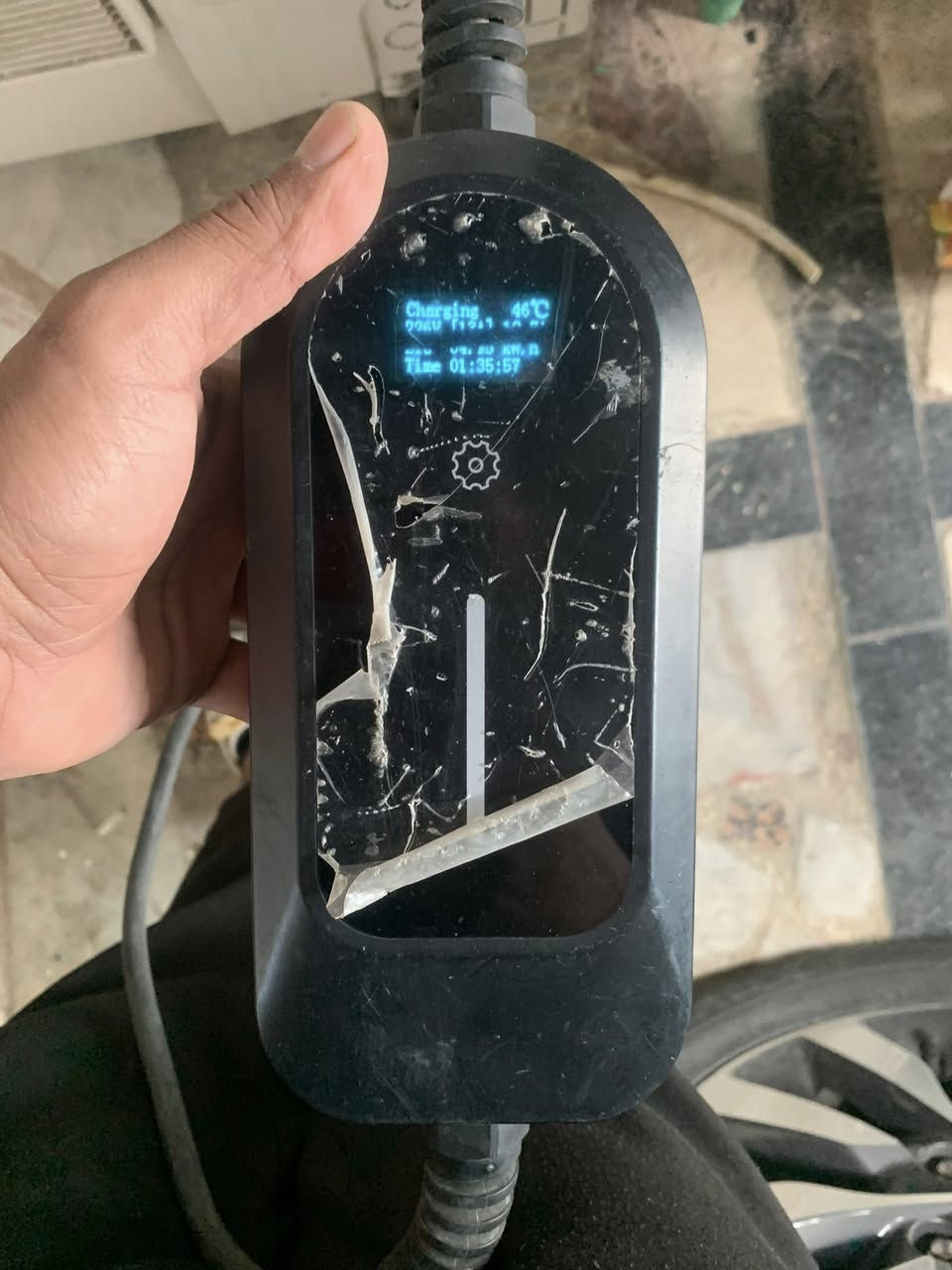 سلام عليكم 
كلايزلر باسيفيكا هايبرد بلك ان فول ماعدا الفتحه
رقم بغداد بسمي المكان بغداد 
5كامرات 360 درجه وكامره داخليه
شاشات بل كشنات
خاصيه الاصطفاف الذاتي
فتح البواب عن طريق التمرير
سيدي اقراص
تدفئه بل كشنات ولستيرن
كشنات كهرباء
المواصفات الباقيه معروفه

 موديل 21 الشكل الجديد
بدون ايرباك دعاميه اماميه و قبق صندوك فقط السعر 255 $  

***********
