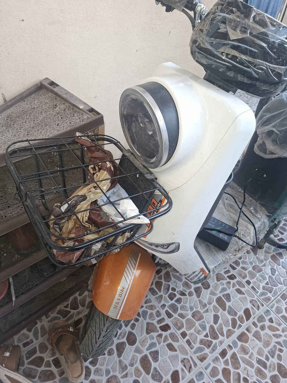 سلام علیكم
دراجةR90 للبیع
2025 شهر 10
سفر مامستعمل کثیر مابي اي عیب  بعدة جدید
السعر 425 
خابر علی هذالرقم ***********
مکاني الحریة
