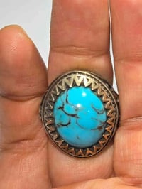 بسم الله الرحمن الرحيم للبيع خاتم فيروزي قد يكون الكلام مجرح في حق هذا...