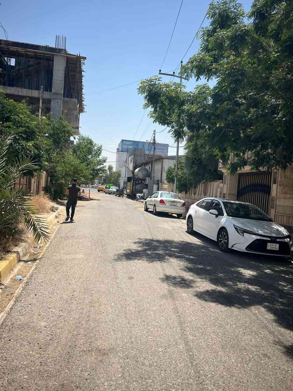 دارللبيع  # مساحة ٢٠٠ م  واجهة ١٠ موقع طريق بغداد فرع ماستر فود او افران سم سم  للاستفسار مراجعة مكتب سالم للعقار  
***********
***********
📍مكتب سالم / كورنيش مجاور حمام الساعة
